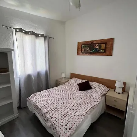 Lovely 4-bed In Chapas Holiday home