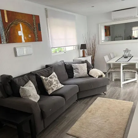 Lovely 4-bed In Chapas Holiday home