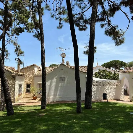Lovely 4-bed In Chapas