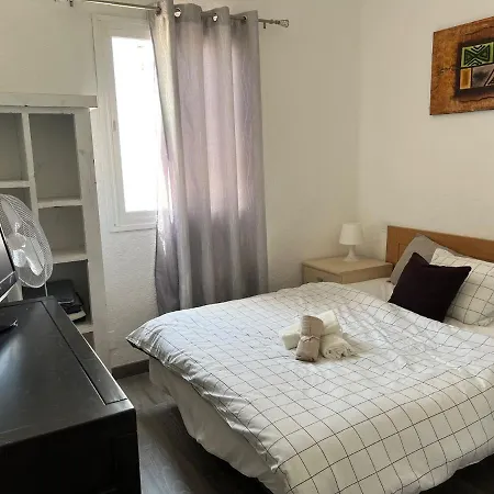 Lovely 4-bed In Chapas בית נופש