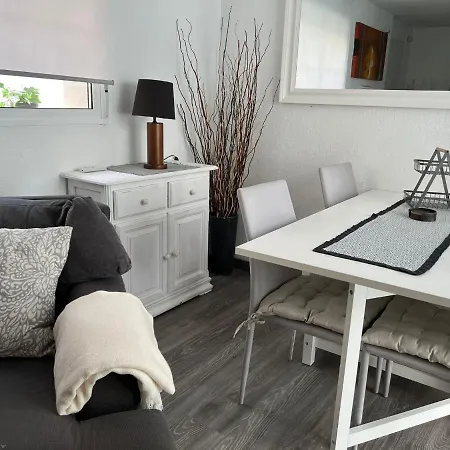 Lovely 4-bed In Chapas Holiday home *