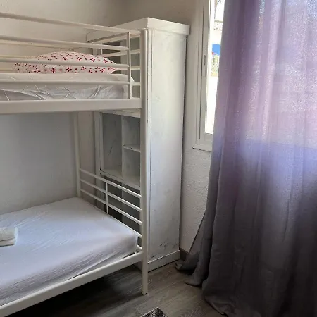 Lovely 4-bed In Chapas *